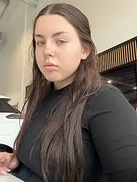 Hiiichan88 – webcam model profile photo Image 16