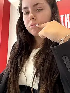 Hiiichan88 – webcam model profile photo Image 18