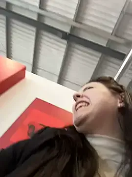 Hiiichan88 – webcam model profile photo Image 8