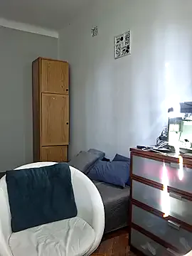 luck-005 – webcam model profile photo Image 11