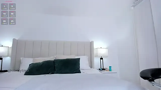 Minami_jjjj – webcam model profile photo Image 17