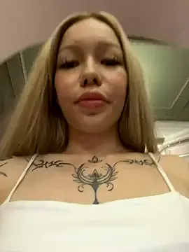 winter11 – webcam model profile photo Image 5