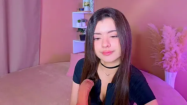 Runarunapi – webcam model profile photo Image 13