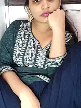 ORLA86 – webcam model profile photo Image 18