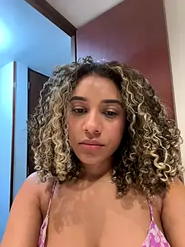 SEXBAEL – webcam model profile photo Image 17