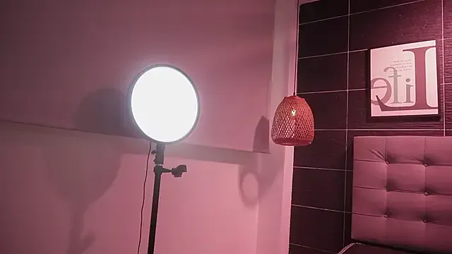 kittengirlxo – webcam model profile photo Image 12