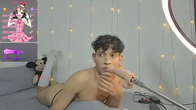 Runarunapi – webcam model profile photo Image 6