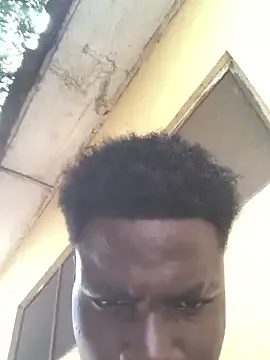 Runarunapi – webcam model profile photo Image 2