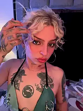 soficb – webcam model profile photo Image 10
