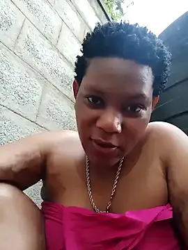 Runarunapi – webcam model profile photo Image 4