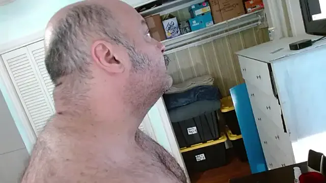 _2strangers – webcam model profile photo Image 5