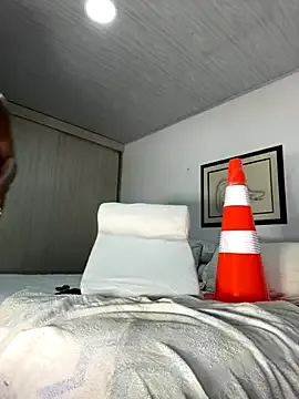 SaraChouchou – webcam model profile photo Image 17