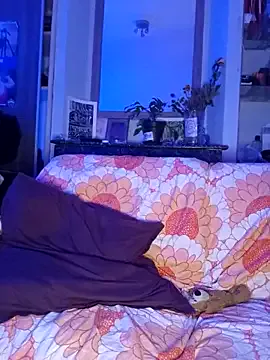 AthenaStar – webcam model profile photo Image 18