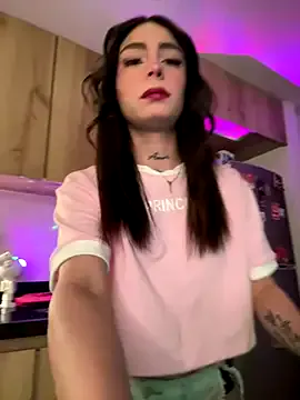 lavetax – webcam model profile photo Image 17