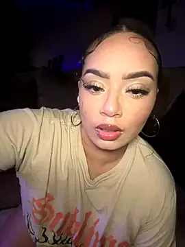 aviebby – webcam model profile photo Image 8