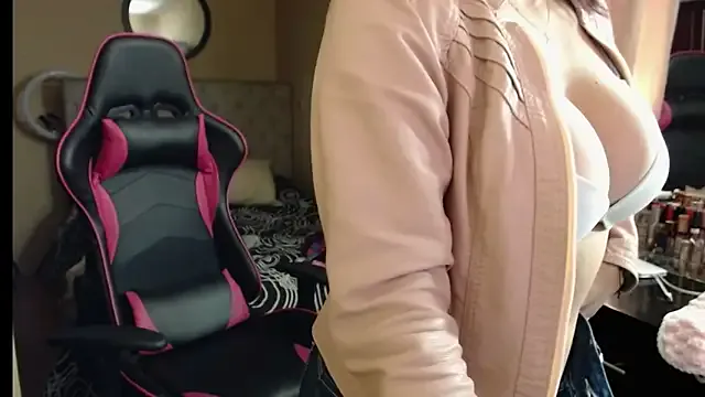 winter11 – webcam model profile photo Image 12