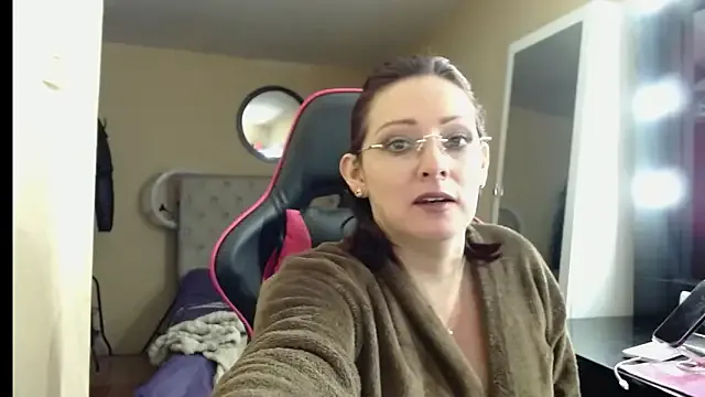 winter11 – webcam model profile photo Image 2