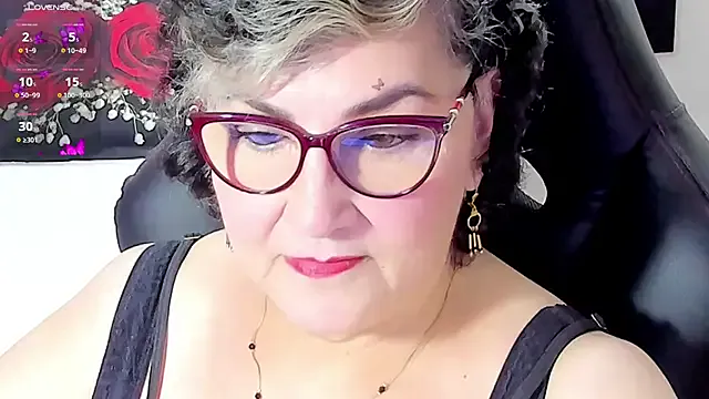 Runarunapi – webcam model profile photo Image 10