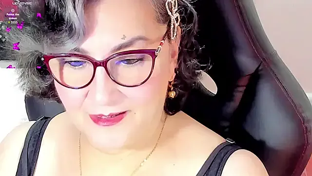 Runarunapi – webcam model profile photo Image 12