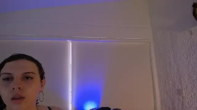 JadeyKhada – webcam model profile photo Image 15