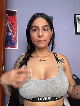mia_dynasty – webcam model profile photo Image 10