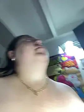 Runarunapi – webcam model profile photo Image 11