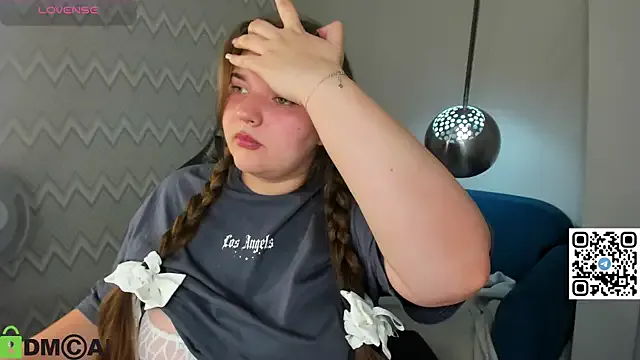 Runarunapi – webcam model profile photo Image 16