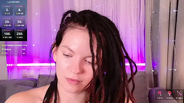 Runarunapi – webcam model profile photo Image 7