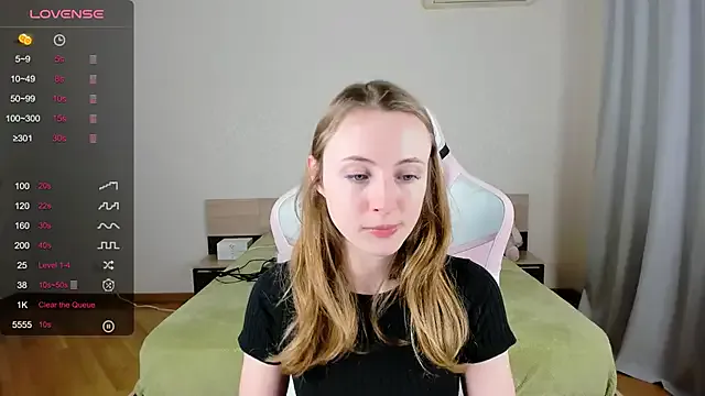 Runarunapi – webcam model profile photo Image 9