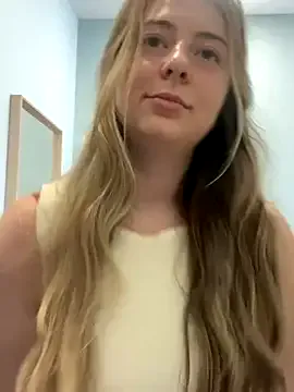 Hanna_18_cute – webcam model profile photo Image 13