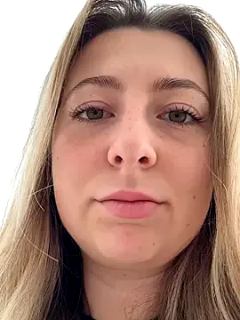 Hanna_18_cute – webcam model profile photo Image 19