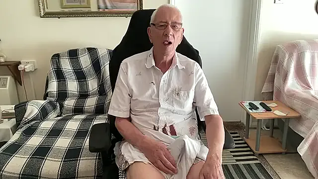 aviebby – webcam model profile photo Image 5