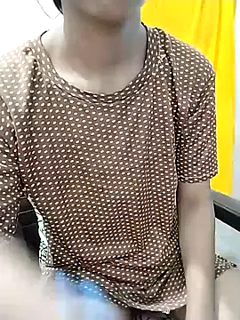 Runarunapi – webcam model profile photo Image 7