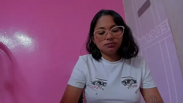 -YU- – webcam model profile photo Image 19