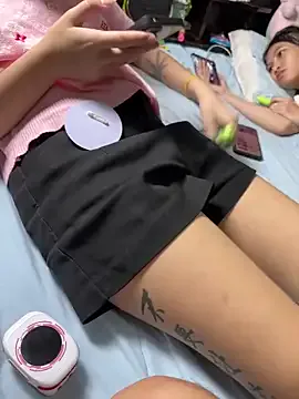 aviebby – webcam model profile photo Image 14