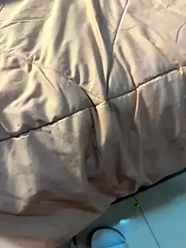 aviebby – webcam model profile photo Image 18