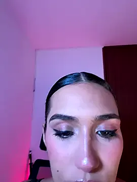 Runarunapi – webcam model profile photo Image 14