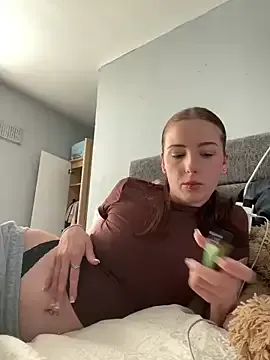 _milkyway – webcam model profile photo Image 2