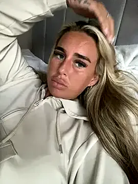 _meganmeow_ – webcam model profile photo Image 8