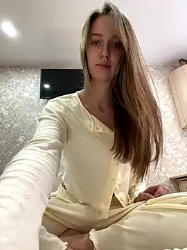 Runarunapi – webcam model profile photo Image 5