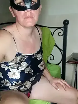 First_loves_sexys – webcam model profile photo Image 3