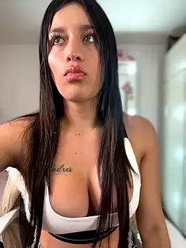 Cherry520 – webcam model profile photo Image 18