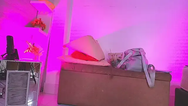 Runarunapi – webcam model profile photo Image 19