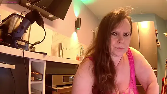 helenamoeller – webcam model profile photo Image 10