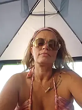 winter11 – webcam model profile photo Image 15