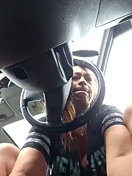 winter11 – webcam model profile photo Image 9