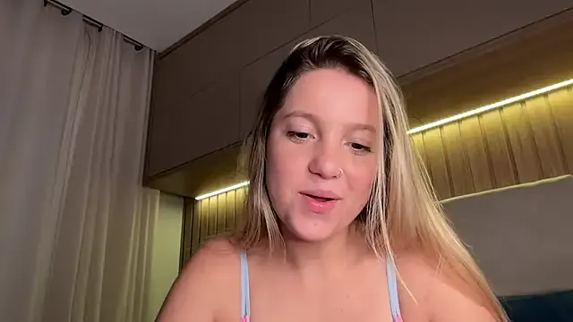 avaowenss – webcam model profile photo Image 10