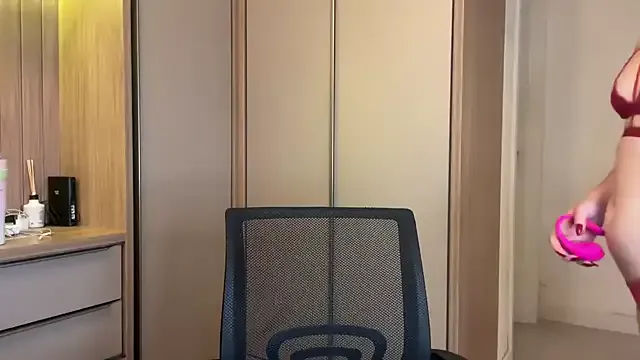 avaowenss – webcam model profile photo Image 13