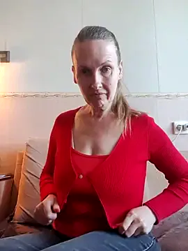 Runarunapi – webcam model profile photo Image 7