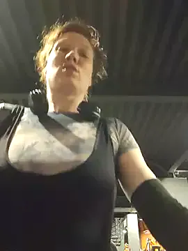 LOVE_MIREI_LOVE – webcam model profile photo Image 18